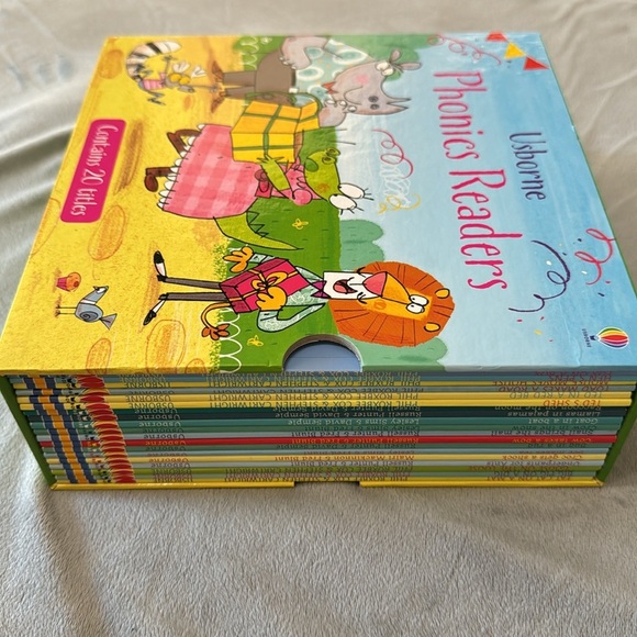 Usborne Book Phonics Reader Set of 20 Titles Engaging Kids Learning Based Series - Picture 2 of 14